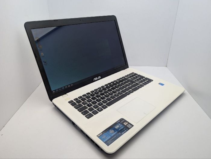 Ноутбук Asus F751M / 17.3" (1600x900) TN / Intel Pentium N3530 (4 ядра по 2.16 - 2.58 GHz) / 8 GB DDR3 / 120 GB SSD / Intel HD Graphics / WebCam / DVD-ROM б/в - зображення 6