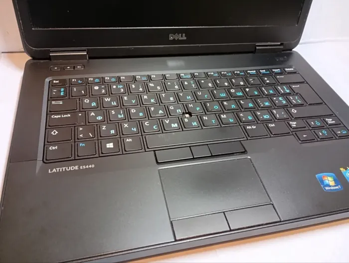 Ноутбук Б-клас Dell Latitude E5440 / 14" (1366x768) TN / Intel Core i5-4310U (2 (4) ядра по 2.0 - 3.0 GHz) / 8 GB DDR3 / 128 GB SSD / Intel HD Graphics 4400 / WebCam б/в - зображення 8