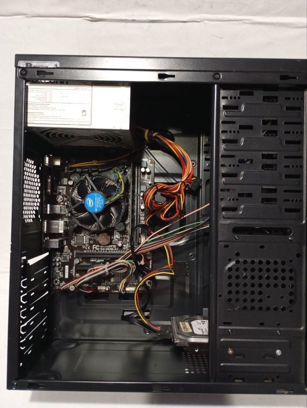 ПК Б-клас Impression Tower / Intel Core i5-4570TE (2 (4) ядра по 2.7 - 3.3 GHz) / 8 GB DDR3 / 320 GB HDD / Intel HD Graphics 4600 / 400W б/в - изображение 5