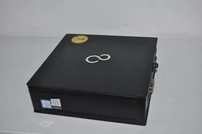 Неттоп Fujitsu Esprimo Q958 Mini USFF / Intel Core i5-9500T (6 ядер по 2.2 - 3.7 GHz) / 16 GB DDR4 / 256 GB SSD M.2 / Intel UHD Graphics 630 / Windwos 11 Pro б/в - зображення 5