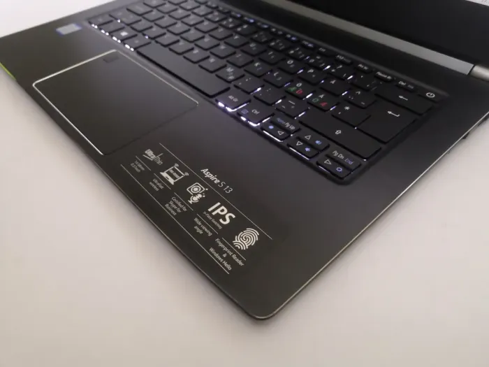 Ноутбук Acer Aspire S5-371 / 13.3" (1920x1080) IPS / Intel Core i3-7100U (2 (4) ядра по 2.4 GHz) / 4 GB DDR3 / 128 GB SSD / Intel HD Graphics 520 / WebCam / Win 10 Home б/в - зображення 8