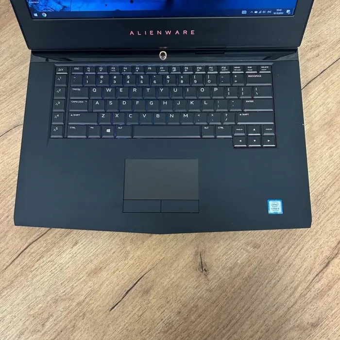 Ігровий ноутбук Б-клас Dell Alienware 15 R3 / 15.6" (1920x1080) IPS / Intel Core i5-7300HQ (4 ядра по 2.5 - 3.5 GHz) / 16 GB DDR4 / 500 GB SSD / nVidia GeForce GTX 1060, 6 GB GDDR5, 192-bit / WebCam б/в - зображення 6