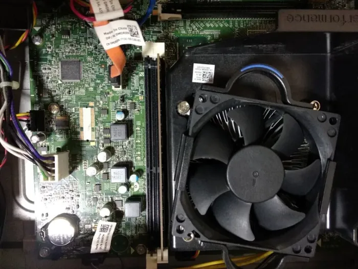 Комп'ютер Dell OptiPlex 3020 SFF / Intel Core i5-4570 (4 ядра по 3.2 - 3.6 GHz) / 4 GB DDR3 / 500 GB HDD / Intel HD Graphics 4600 / DVD-RW / DisplayPort б/в - зображення 7