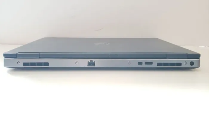 Мобільна робоча станція Dell Precision 7530 / 15.6" (1920x1080) IPS / Intel Xeon E-2176M (6 (12) ядер по 2.7 - 4.4 GHz) / 32 GB DDR4 / 256 GB SSD M.2 + 512 GB SSD M.2 / AMD Radeon Pro WX 4150, 4 GB GDDR5, 128-bit / WebCam б/в - зображення 6