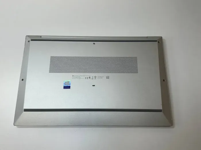 Ультрабук HP EliteBook 850 G7 / 15.6" (1920x1080) IPS / Intel Core i5-10310U (4 (8) ядра по 1.7 - 4.4 GHz) / 16 GB DDR4 / 256 GB SSD / Intel UHD Graphics / WebCam / TouchID б/в - зображення 5