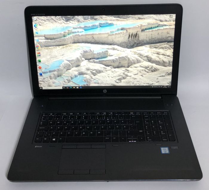 Мобільна робоча станція Б-класу HP ZBook 17 G3 / 17,3" (1920x1080) IPS / Intel Core i7-6820HQ (4 (8) ядра по 2,7 - 3,6 ГГц) / 16 ГБ DDR4 / 512 ГБ SSD / nVidia Quadro М4000M, 4 ГБ GDDR5, 256-bit / WebCam / Win 10 Pro б/в - изображение 2