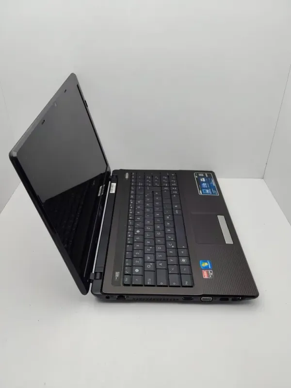 Ноутбук Asus K53 / 15.6" (1366x768) TN / AMD A6-3420M (4 ядра по 1.5 - 2.4 GHz) / 6 GB DDR3 / 500 GB HDD / AMD Radeon HD 6520G Graphics / WebCam / VGA б/в - зображення 5