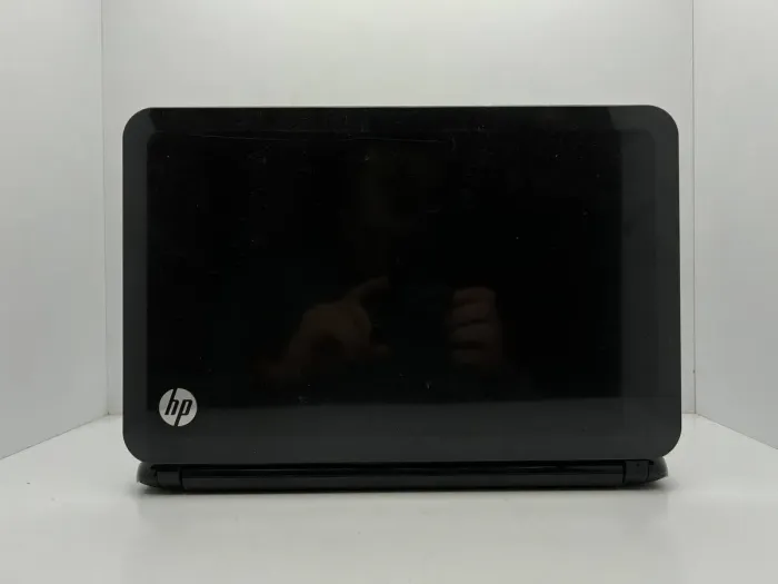 Ноутбук HP Pavilion SleekBook 15PC / 14" (1366x768) TN / Intel Core i3-3217U (2 (4) ядра по 1.8 GHz) / 4 GB DDR3 / 240 GB SSD / Intel HD Graphics 4000 / WebCam б/в - зображення 4