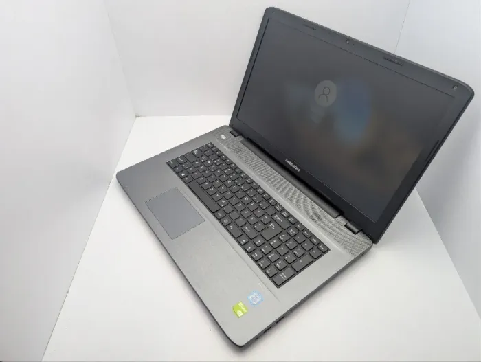 Ноутбук Medion Akoya P7641 / 17.3" (1600x900) TN / Intel Core i5-6200U (2 (4) ядра по 2.3 - 2.8 GHz) / 16 GB DDR3 / 256 GB SSD / nVidia GeForce 930M, 2 GB GDDR3, 64-bit / WebCam / DVD-ROM б/в - зображення 7