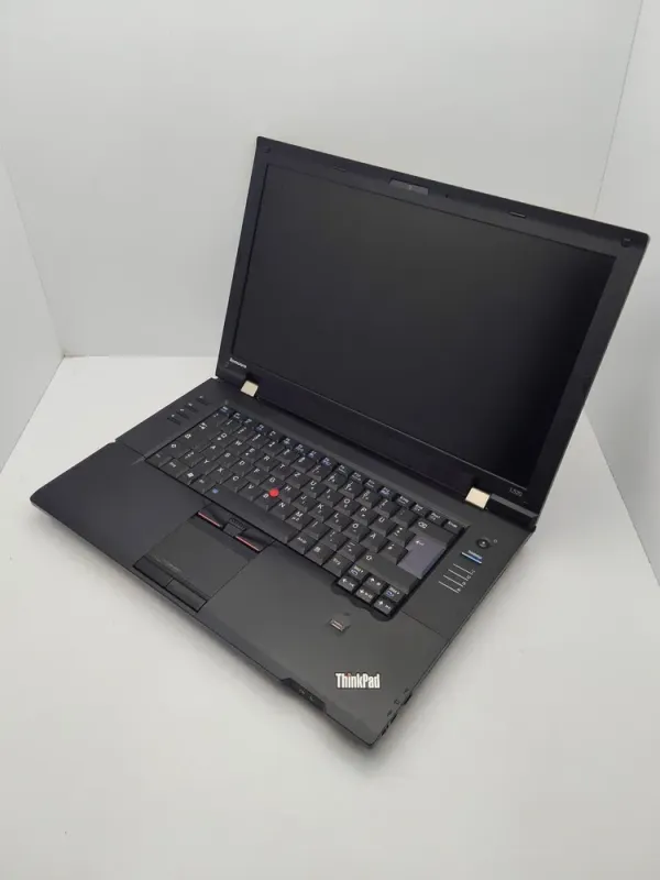 Ноутбук Lenovo ThinkPad L520 / 15.6" (1366x768) TN / Intel Core i5-2520M (2 (4) ядра по 2.5 - 3.2 GHz) / 6 GB DDR3 / 650 GB HDD / Intel HD Graphics 3000 / WebCam б/в - зображення 4