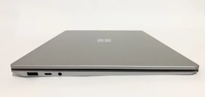 Ультрабук Б-клас Microsoft Surface Laptop 3 1867 / 13.5" (2256x1504) IPS Touch / Intel Core i5-1035G7 (4 (8) ядра по 1.2 - 3.7 GHz) / 8 GB DDR4 / 256 GB SSD NVMe / Intel Iris Plus Graphics / WebCam / Win 10 Pro б/в - зображення 3