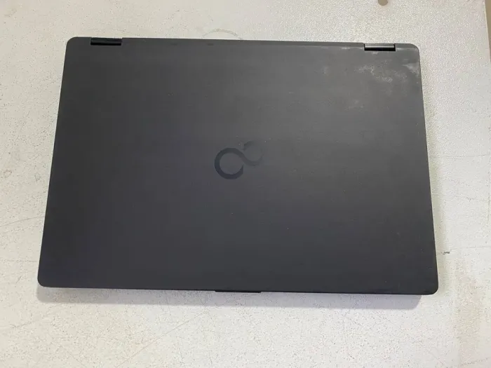 Нетбук Б-клас Fujitsu LifeBook U728 / 12.5" (1920x1080) TN / Intel Core i5-8350U (4 (8) ядра 1.7 - 3.6 GHz) / 8 GB DDR4 / 256 GB SSD / Intel UHD Graphics 620 / WebCam б/в - зображення 8