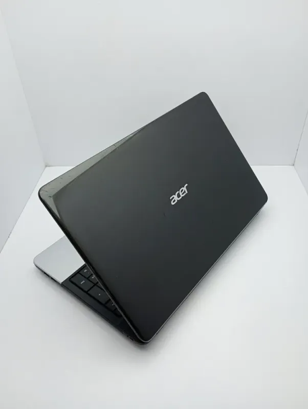 Ноутбук Acer Aspire E1-531 / 15.6" (1366x768) TN / Intel Pentium B960 (2 ядра по 2.2 GHz) / 6 GB DDR3 / 500 GB HDD / Intel HD Graphics / WebCam б/в - зображення 8