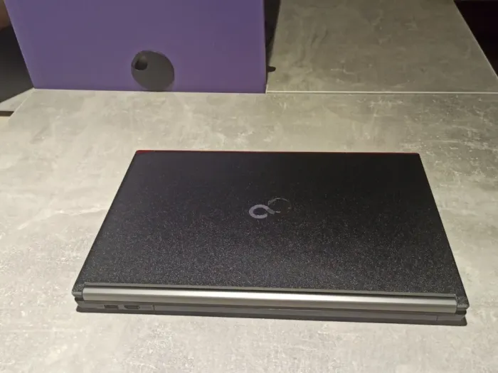 Ультрабук Fujitsu LifeBook E756 / 15.6" (1366x768) TN / Intel Core i5-6200U (2 (4) ядра по 2.3 - 2.8 GHz) / 16 GB DDR4 / 240 GB SSD / Intel HD Graphics 520 / WebCam б/в - зображення 5