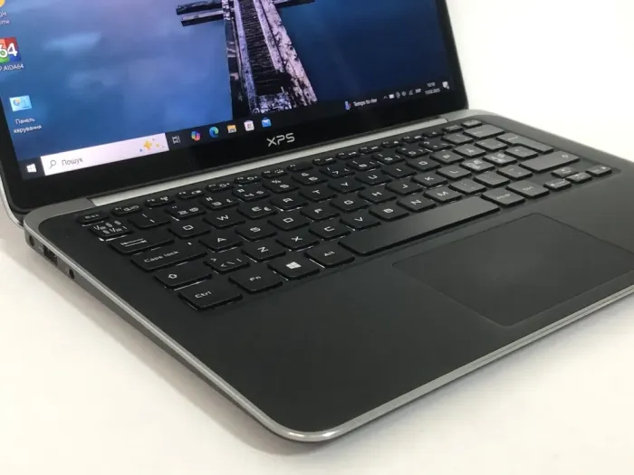 Ультрабук Б-клас Dell XPS 13 L322X / 13.3" (1920x1080) IPS / Intel Core i5-3337U (2 (4) ядра по 1.8 - 2.7 GHz) / 8 GB DDR3 / 128 GB SSD / Intel HD Graphics 4000 / WebCam / Win 10 Pro б/в - зображення 8