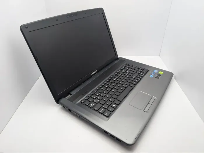 Ноутбук Medion Akoya P7818 / 17.3" (1600x900) TN / Intel Core i3-3110M (2 (4) ядра по 2.4 GHz) / 8 GB DDR3 / 750 GB HDD / nVidia GeForce GT 730M, 2 GB GDDR3, 128-bit / WebCam / DVD-ROM б/в - зображення 6
