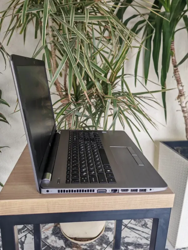 Ноутбук Б-клас HP 250 G6 / 15.6" (1366x768) TN / Intel Core i3-6006U (2 (4) ядра по 2.0 GHz) / 8 GB DDR4 / 128 GB SSD / Intel HD Graphics 520 / WebCam / DVD-ROM б/в - зображення 5