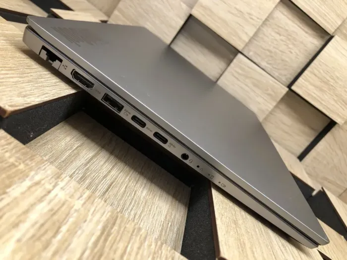 Ультрабук Б-клас Lenovo ThinkBook 14-IML / 14" (1920x1080) IPS / Intel Core i5-10210U (4 (8) ядра по 1.6 - 4.2 GHz) / 8 GB DDR4 / 256 GB SSD M.2 / Intel UHD Graphics / WebCam / Fingerprint / HDMI б/в - зображення 5