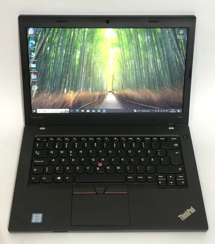 Ультрабук Б-клас Lenovo ThinkPad L460 / 14" (1366x768) TN / Intel Core i3-6100U (2 (4) ядра по 2.3 GHz) / 4 GB DDR3 / 128 GB SSD / Intel HD Graphics 520 / WebCam / Win 10 Pro б/в - зображення 2
