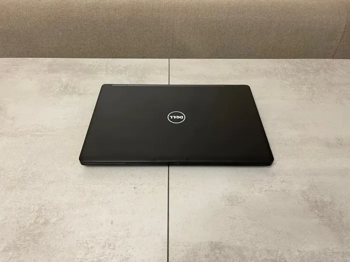 Ігровий ноутбук Dell Latitude 5580 / 15.6" IPS / Intel Core i5-6440HQ (4 ядра по 2.6-3.5 GHz) / 16GB DDR4 / 256GB SSD M.2 / GeForce 940MX, 2GB GDDR5, 64-bit / HDMI б/в - зображення 8