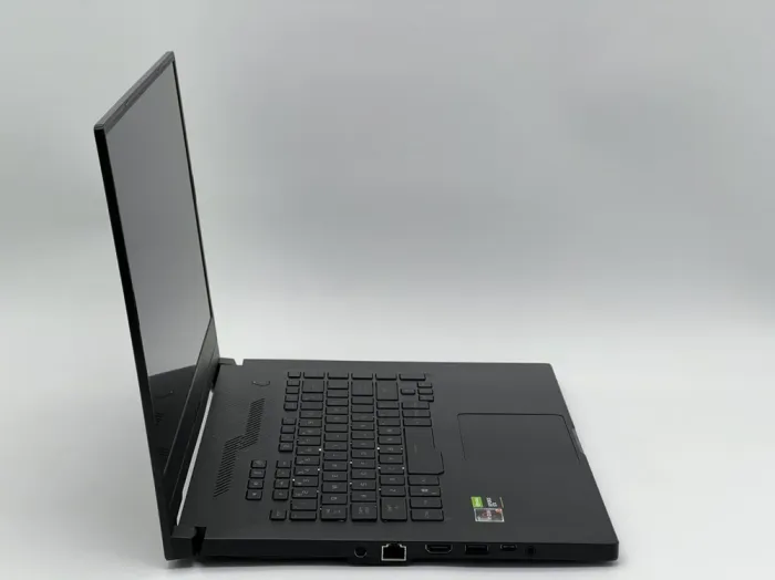 Ігровий ноутбук Asus ROG Zephyrus GA502DU / 15.6" (1920x1080) IPS / AMD Ryzen 7 3750H (4 (8) ядра по 2.3 - 4.0 GHz) / 24 GB DDR4 / 480 GB SSD / nVidia GeForce GTX 1660 Ti Max-Q, 6 GB GDDR6, 192-bit / HDMI б/в - зображення 3