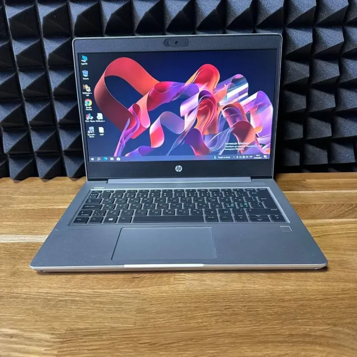 Ультрабук HP ProBook 430 G7 / 13.3" (1366x768) TN / Intel Core i3-10110U (2 (4) ядра по 2.1 - 4.1 GHz) / 16 GB DDR4 / 256 GB SSD / Intel UHD Graphics / WebCam б/в - зображення 2