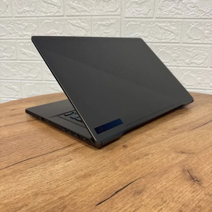 Ігровий ноутбук Asus ROG Zephyrus GA503RW / 15.6" (1920x1080) IPS / AMD Ryzen 9 6900HS (8 (16) ядер по 3.3 - 4.9 GHz) / 16 GB DDR5 / 1000 GB SSD NVMe / nVidia GeForce RTX 3070 Ti, 8 GB GDDR6, 256-bit / WebCam б/в - зображення 5