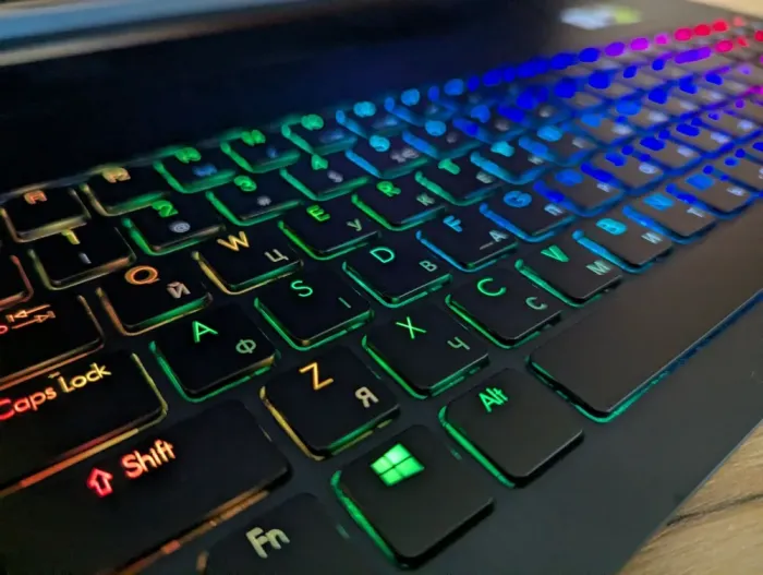 Ігровий ноутбук Acer Predator Triton 700 / 15.6" (1920x1080) IPS / Intel Core i7-7700HQ (4 (8) ядра по 2.8 - 3.8 GHz) / 32 GB DDR4 / 512 GB SSD + 512 GB SSD / nVidia GeForce GTX 1080, 8 GB GDDR5X, 256-bit / WebCam / Windows 10 б/в - зображення 6