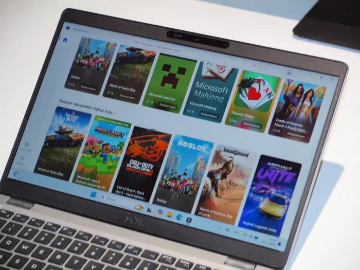 Ноутбук Dell Latitude 5300 / 13.3" (1920x1080) IPS / Intel Core i5-8365U (4 (8) ядра по 1.6 - 4.1 GHz) / 16 GB DDR4 / 256 GB SSD / Intel UHD Graphics / WebCam б/в - зображення 3