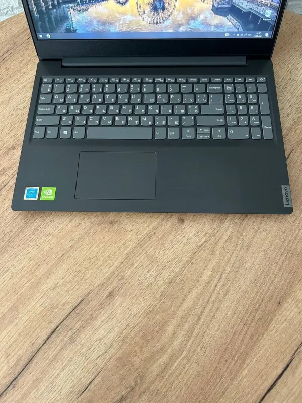 Ноутбук Б-клас Lenovo IdeaPad S145-15IWL / 15.6" (1920x1080) TN / Intel Pentium Gold 5405U (2 (4) ядра по 2.3 GHz) / 8 GB DDR4 / 500 GB HDD / nVidia GeForce MX110, 2 GB GDDR5, 64-bit / WebCam / HDMI б/в - зображення 3