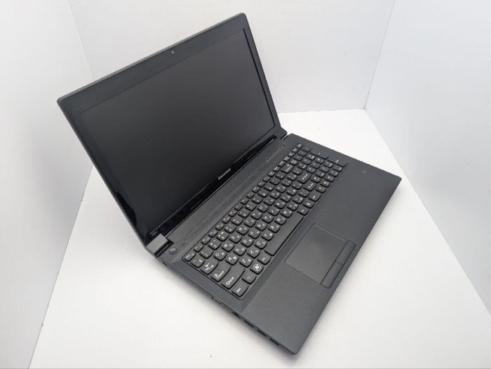 Ноутбук Lenovo IdeaPad V580c / 15,6" (1366x768) TN / Intel Pentium B960 (2 ядра по 2,2 ГГц) / 8 ГБ DDR3 / 500 ГБ HDD / nVidia GeForce 610, 1 ГБ GDDR3, 64-біт / WebCam / DVD-ROM / АКБ не тримає б/в - зображення 6