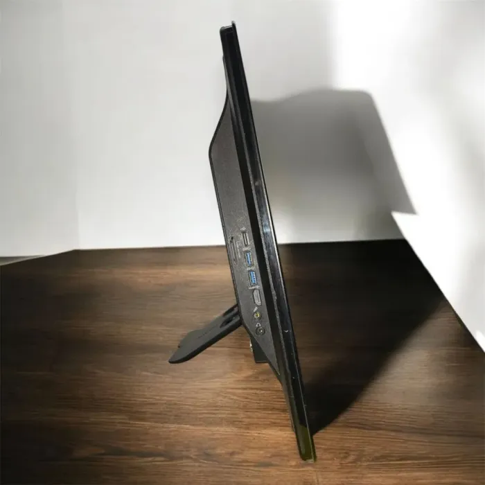 Моноблок Asus ET2013IUKI / 20" (1600x900) TN / Intel Core i5-3550S (4 ядра по 3.0 - 3.7 GHz) / 8 GB DDR3 / 256 GB SSD / Intel HD Graphics 2500 / WebCam б/в - зображення 2