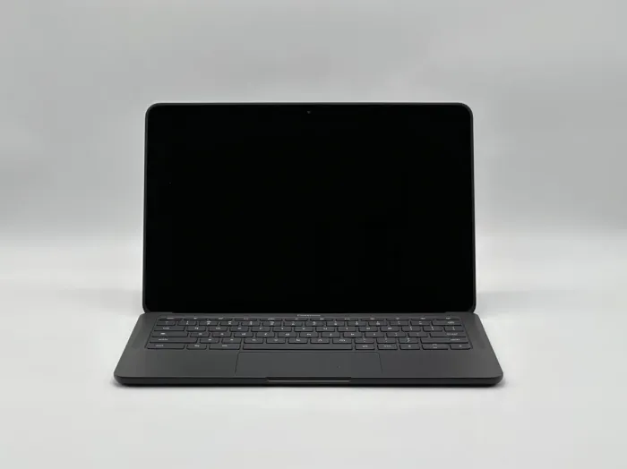 Ультрабук Google PixelBook Go / 13.3" (1920x1080) IPS Touch / Intel Core i5-8200Y (2 (4) ядра по 1.3 - 3.9 GHz) / 16 GB DDR3 / 120 GB SSD / Intel UHD Graphics 615 / WebCam / Chrome OS б/в - зображення 2