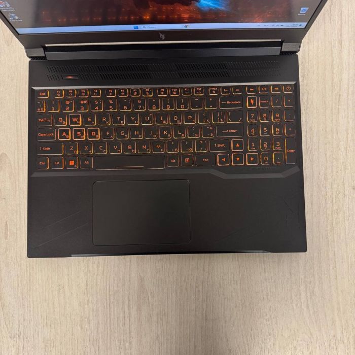 Ігровий ноутбук Б-класу Acer Nitro V16 ANV16-41 / 16" (1920x1200) IPS / AMD Ryzen 5 8645HS (6 (12) ядер по 4,3 - 5,0 ГГц) / 16 ГБ DDR5 / 512 ГБ SSD / nVidia GeForce RTX 4060, 8 ГБ GDDR6, 128-біт / WebCam б/в - изображение 3