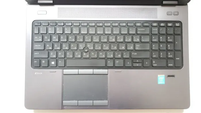 Мобільна робоча станція Б-класу HP ZBook 15 G2 / 15.6" (1920x1080) IPS / Intel Core i7-4800MQ (4 (8) ядра по 2.7 - 3.7 GHz) / 16 GB DDR3 / 500 GB SSD / nVidia Quadro K2100M, 2 GB GDDR5, 128-bit / WebCam / АКБ не тримає б/в - зображення 3