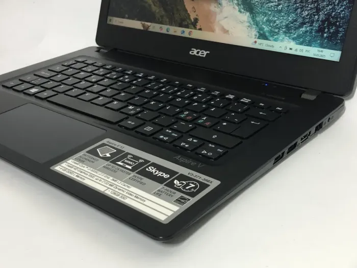 Ноутбук Б-клас Acer Aspire V3-371 / 13.3" (1366x768) TN / Intel Core i3-5005U (2 (4) ядра по 2.0 GHz) / 4 GB DDR3 / 120 GB SSD / Intel HD Graphics 5500 / WebCam / Win 10 Home б/в - зображення 9