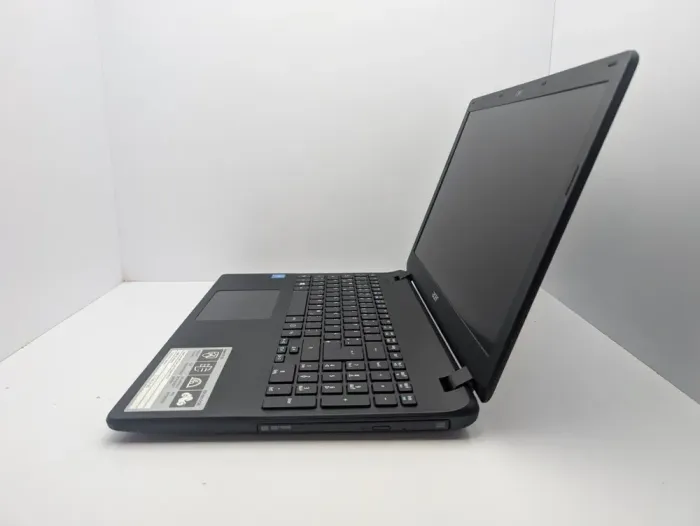 Ноутбук Acer Aspire ES1-531 / 15.6" (1366x768) TN / Intel Celeron N3150 (4 ядра по 1.6 - 2.08 GHz) / 8 GB DDR3 / 120 GB SSD / Intel HD Graphics / WebCam б/в - зображення 6
