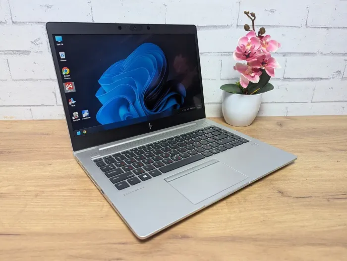 Ультрабук HP EliteBook 745 G6 / 14" (1920x1080) TN Touch / AMD Ryzen 5 Pro 3500U (4 (8) ядра по 2.1 - 3.7 GHz) / 16 GB DDR4 / 256 GB SSD / AMD Radeon RX Vega 8 Graphics / WebCam б/в - зображення 3