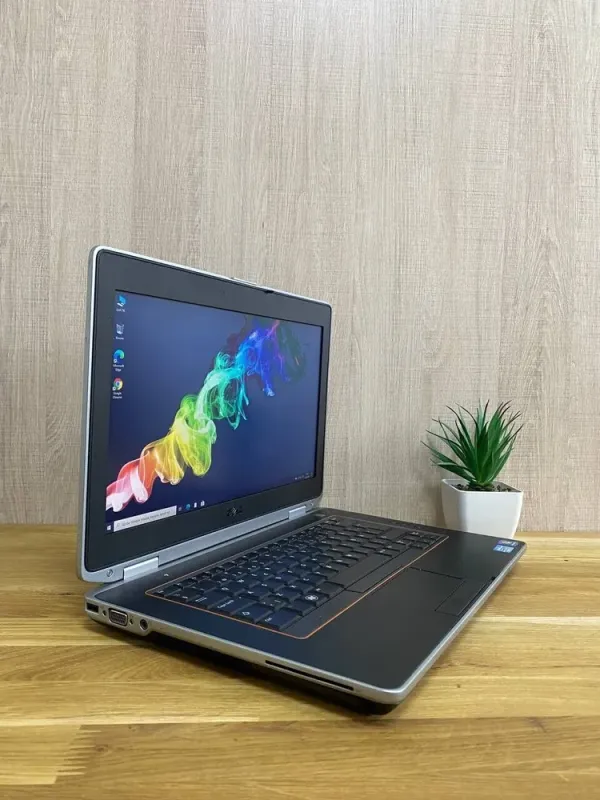 Ноутбук Dell Latitude E6420 / 14" (1600x900) TN / Intel Core i7-2620M (2 (4) ядра по 2.7 - 3.4 GHz) / 8 GB DDR3 / 128 GB SSD / nVidia NVS 4200M, 1 GB GDDR3a, 64-bit / VGA б/в - зображення 3