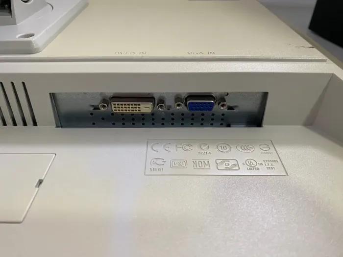 Комплект ПК: комп'ютер HP EliteDesk 700 G1 Tower / Intel Core i5-4590 (4 ядра по 3.0 - 3.7 GHz) / 8 GB DDR3 / 250 GB HDD / Intel HD Graphics 4600 + Монітор Б-клас Acer B243HL / 24" (1920x1080) TN / VGA б/в - зображення 5