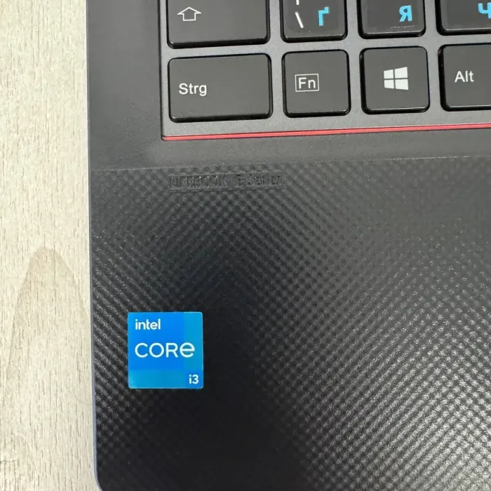 Ноутбук Fujitsu LifeBook E5411 / 14" (1920x1080) IPS / Intel Core i3-1115G4 (2 (4) ядра по 1.7 - 4.1 GHz) / 16 GB DDR4 / 256 GB SSD / Intel UHD Graphics / WebCam б/в - зображення 5
