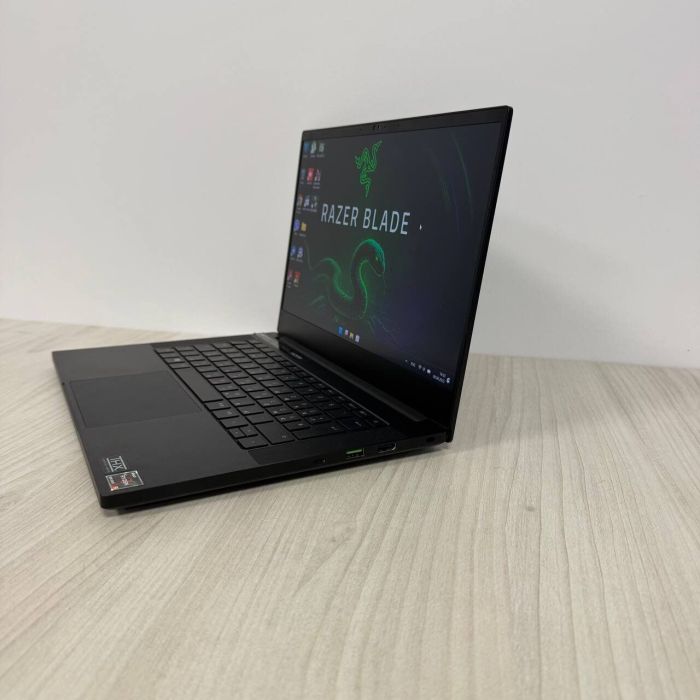 Ігровий ноутбук Razer Blade 14 RZ09-0370 / 14" (2560x1440) IPS / AMD Ryzen 9 5900HX (8 (16) ядер по 3.3 - 4.6 GHz) / 16 GB DDR4 / 1000 GB SSD NVMe / nVidia GeForce RTX 3080, 8 GB GDDR6, 256-bit / WebCam б/в - зображення 5
