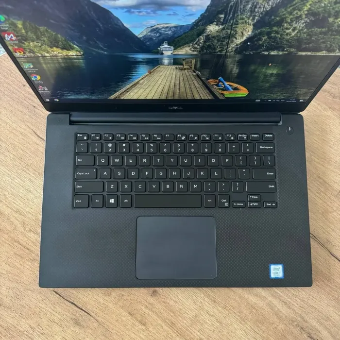 Мобільна робоча станція Б-клас Dell Precision 5520 / 15.6" (1920x1080) IPS / Intel Core i7-7820HQ (4 (8) ядра по 2.9 - 3.9 GHz) / 16 GB DDR4 / 250 GB SSD / nVidia Quadro M1200, 4 GB GDDR5, 128-bit / WebCam б/в - зображення 7