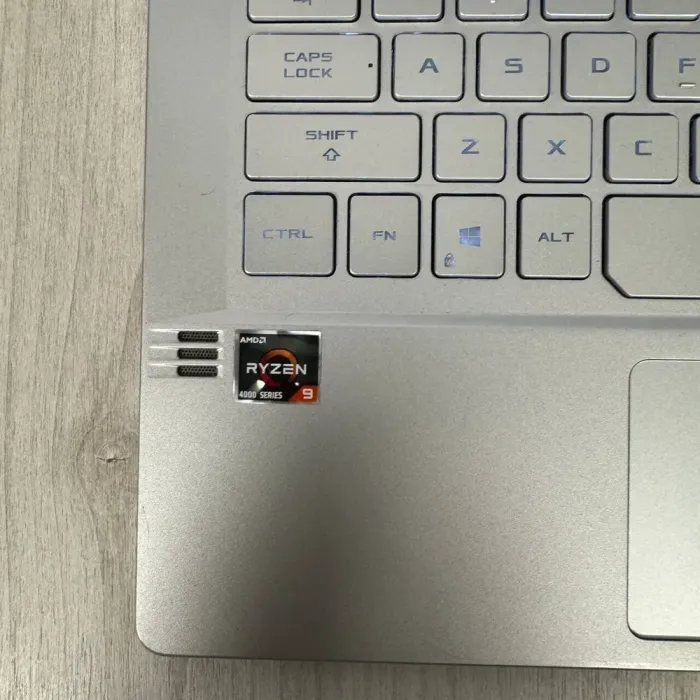 Ігровий ультрабук Б-класу Asus ROG Zephyrus G14 GA401IV / 14" (1920x1080) IPS / AMD Ryzen 9 4900HS (8 (16) ядер по 3.0 - 4.3 GHz) / 16 GB DDR4 / 512 GB SSD NVMe / nVidia GeForce RTX 2060 Max-Q, 6 GB GDDR6, 192-bit б/в - зображення 8