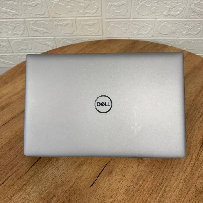 Ультрабук Dell Latitude 5530 / 15.6" (1920x1080) IPS / Intel Core i5-1235U (10 (12) ядер по 3.3 - 4.4 GHz) / 8 GB DDR4 / 256 GB SSD NVMe / Intel Iris Xe Graphics / WebCam б/в - зображення 3