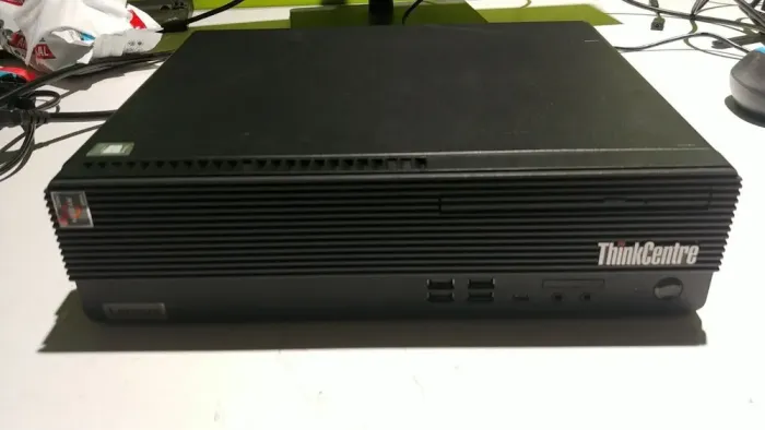 ПК Lenovo ThinkCentre M75s Gen 2 SFF / AMD Ryzen 3 Pro 4350G (4 (8) ядра по 3.8 - 4.0 GHz) / 8 GB DDR4 / 120 GB SSD / AMD Radeon Vega 6 Graphics / 180W б/в - зображення 3