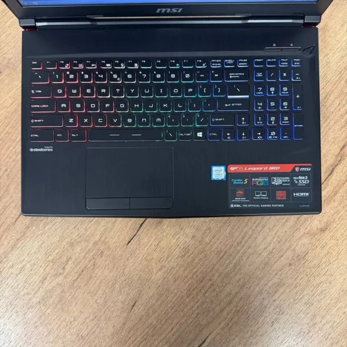 Ігровий ноутбук MSI GP63 Leopard 8RD / 15.6" (1920x1080) TN / Intel Core i7-8750H (6 (12) ядер по 2.2 - 4.1 GHz) / 8 GB DDR4 / 256 GB SSD / nVidia GeForce GTX 1050 Ti, 4 GB GDDR5, 128-bit / WebCam б/в - зображення 7