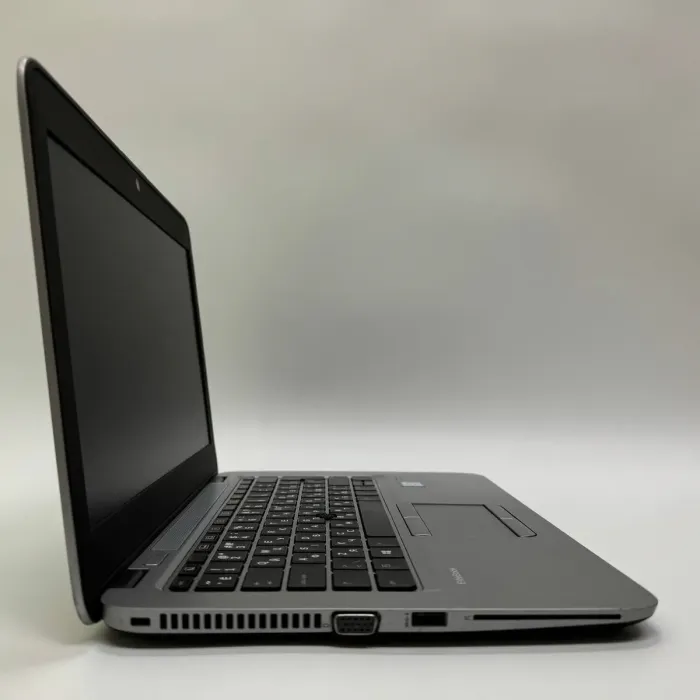 Нетбук Б-клас HP EliteBook 820 G3 / 12.5" (1366x768) TN / Intel Core i5-6200U (2 (4) ядра по 2.3 - 2.8 GHz) / 16 GB DDR4 / 256 GB SSD M.2 / Intel HD Graphics 520 / WebCam / Sim card б/в - зображення 4