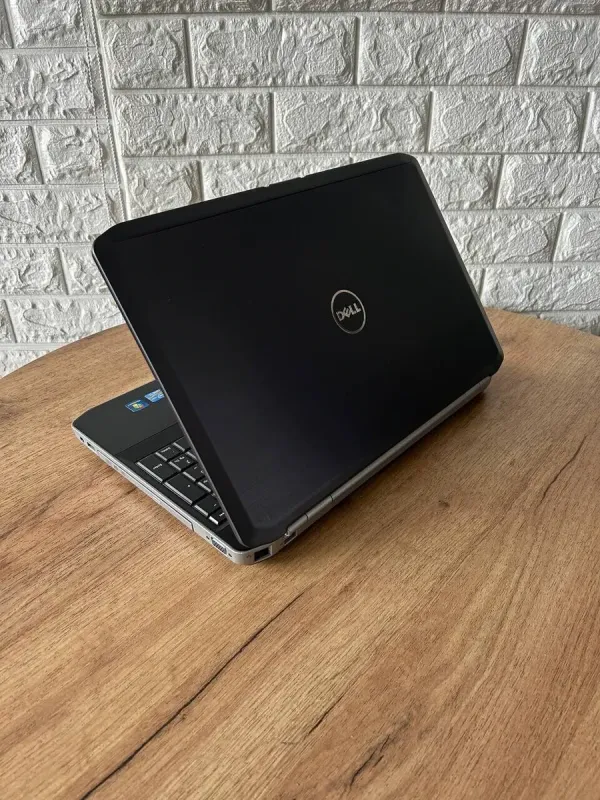 Ноутбук Б-клас Dell Latitude E5520 / 15.6" (1366x768) TN / Intel Core i7-2640M (2 (4) ядра по 2.8 - 3.5 GHz) / 4 GB DDR3 / 500 GB HDD / Intel HD Graphics 3000 / WebCam / DVD-RW б/в - зображення 6