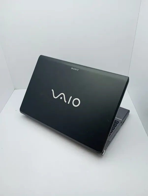 Ноутбук Sony VPC164 / 16.4" (1920x1080) TN / Intel Core i7-740QM (4 (8) ядра по 1.73 - 2.93 GHz) / 6 GB DDR3 / 500 GB HDD / nvidia GeForce GT 425M, 1 GB GDDR3, 128-bit / WebCam б/в - зображення 8